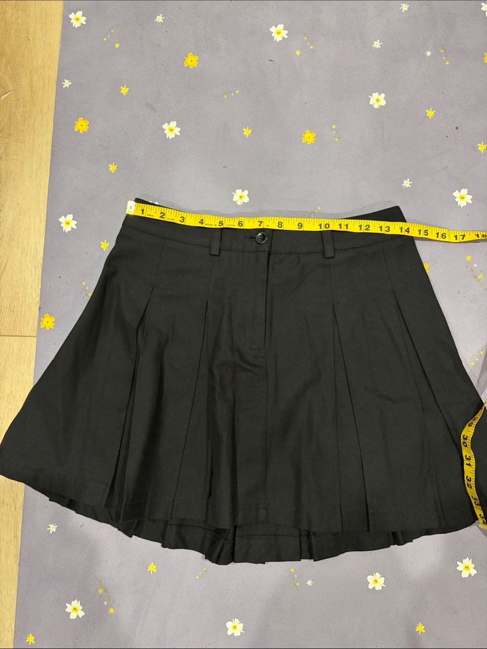 Kotn Dendera Black Twill Pleated Mini Skort size 4 - Picture 3 of 7